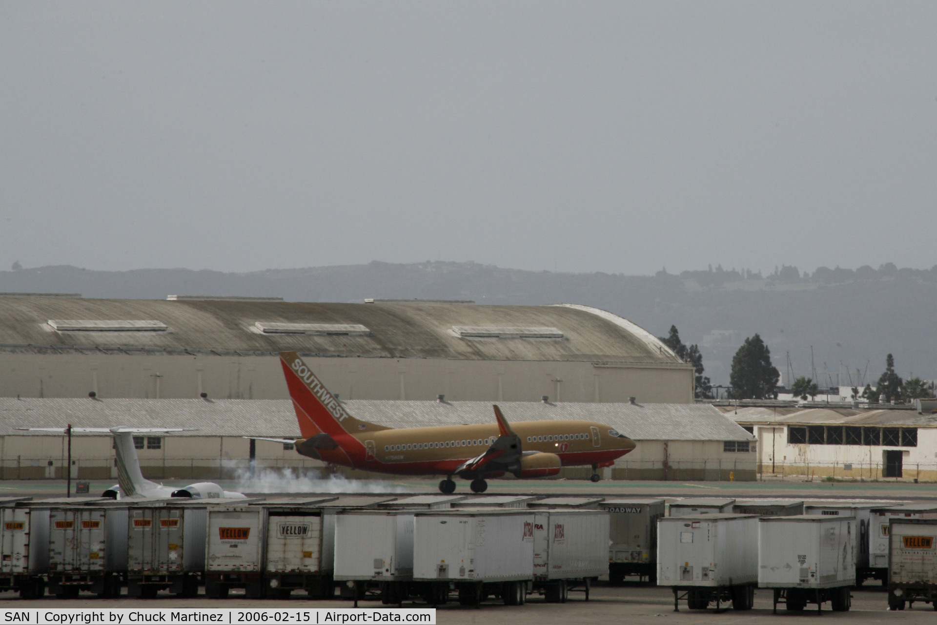 San Diego International Airport (SAN) - Southwest Plane Landing