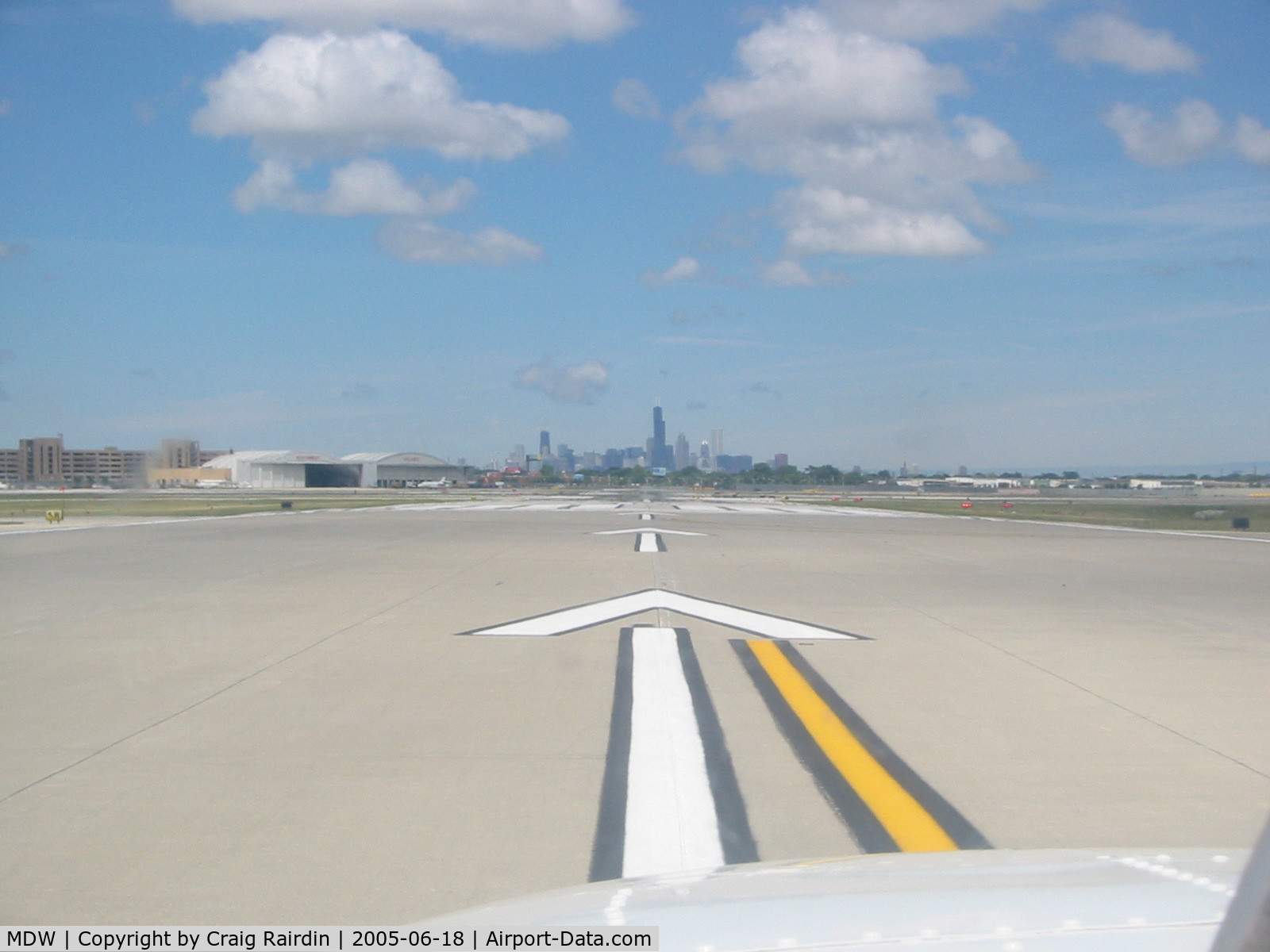 Chicago Midway International Airport (MDW) - Downtown Chicago from Rwy 04
