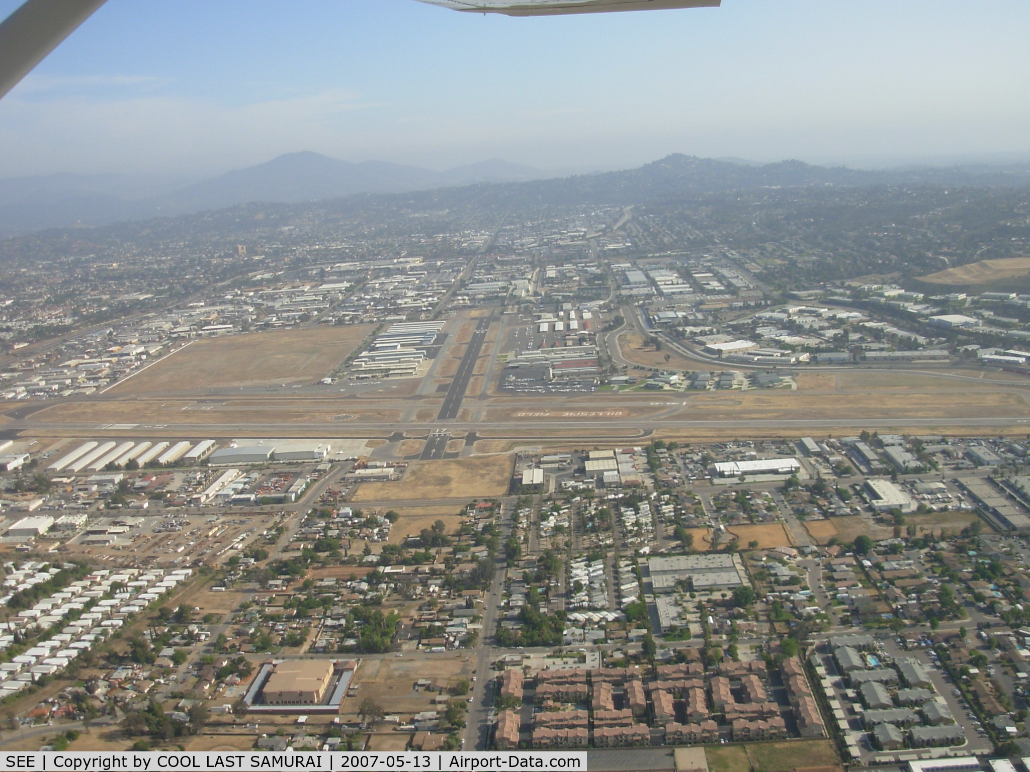 Gillespie Field Airport (SEE) - FROM RIGHT DOWNWIND OF RWY27R