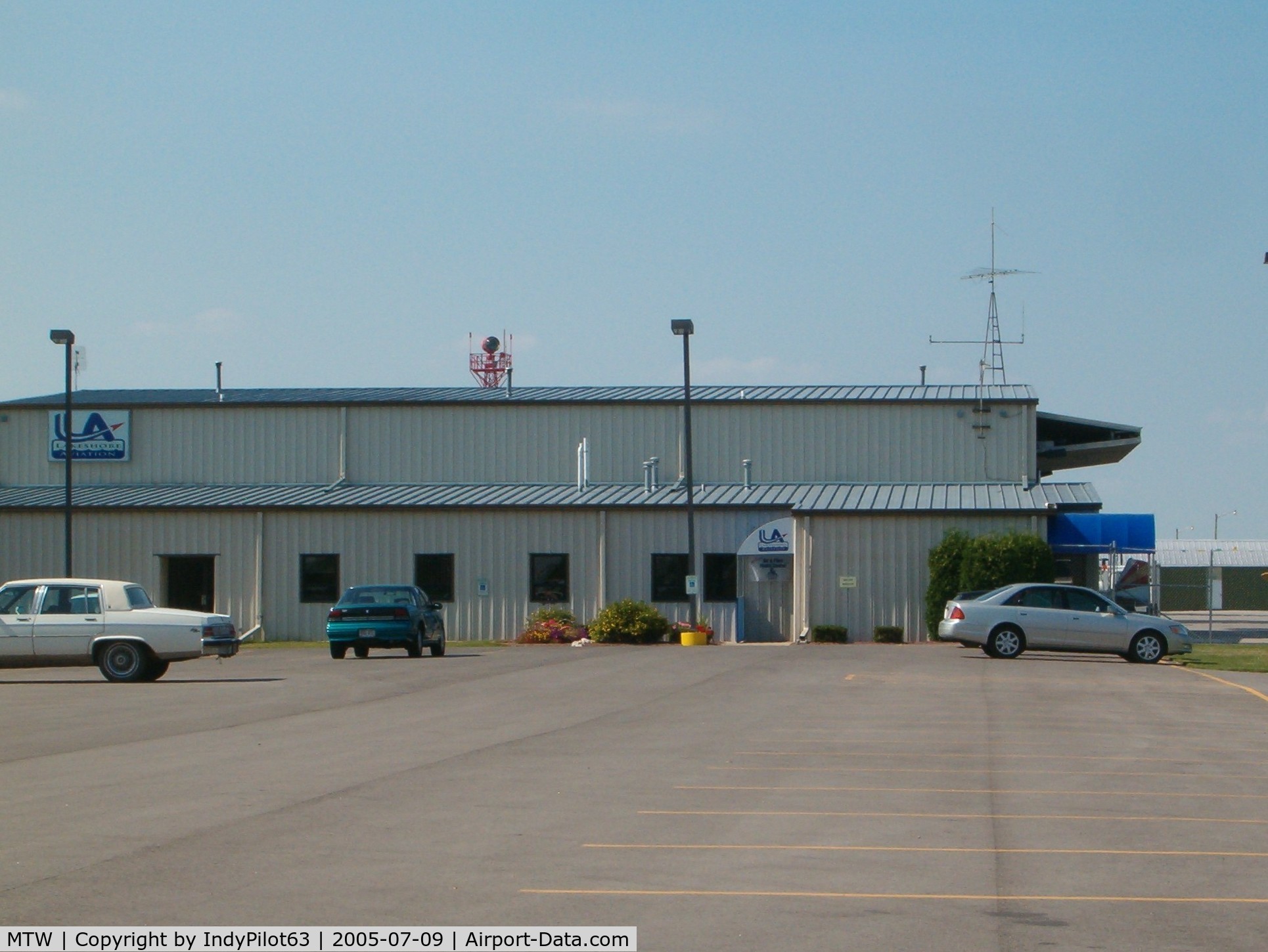 Manitowoc County Airport (MTW) - FBO Building, with friendly staff
