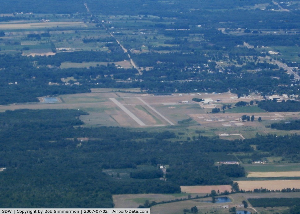 Gladwin Zettel Memorial Airport (GDW) - Looking west from 4000' near Gladwin, MI