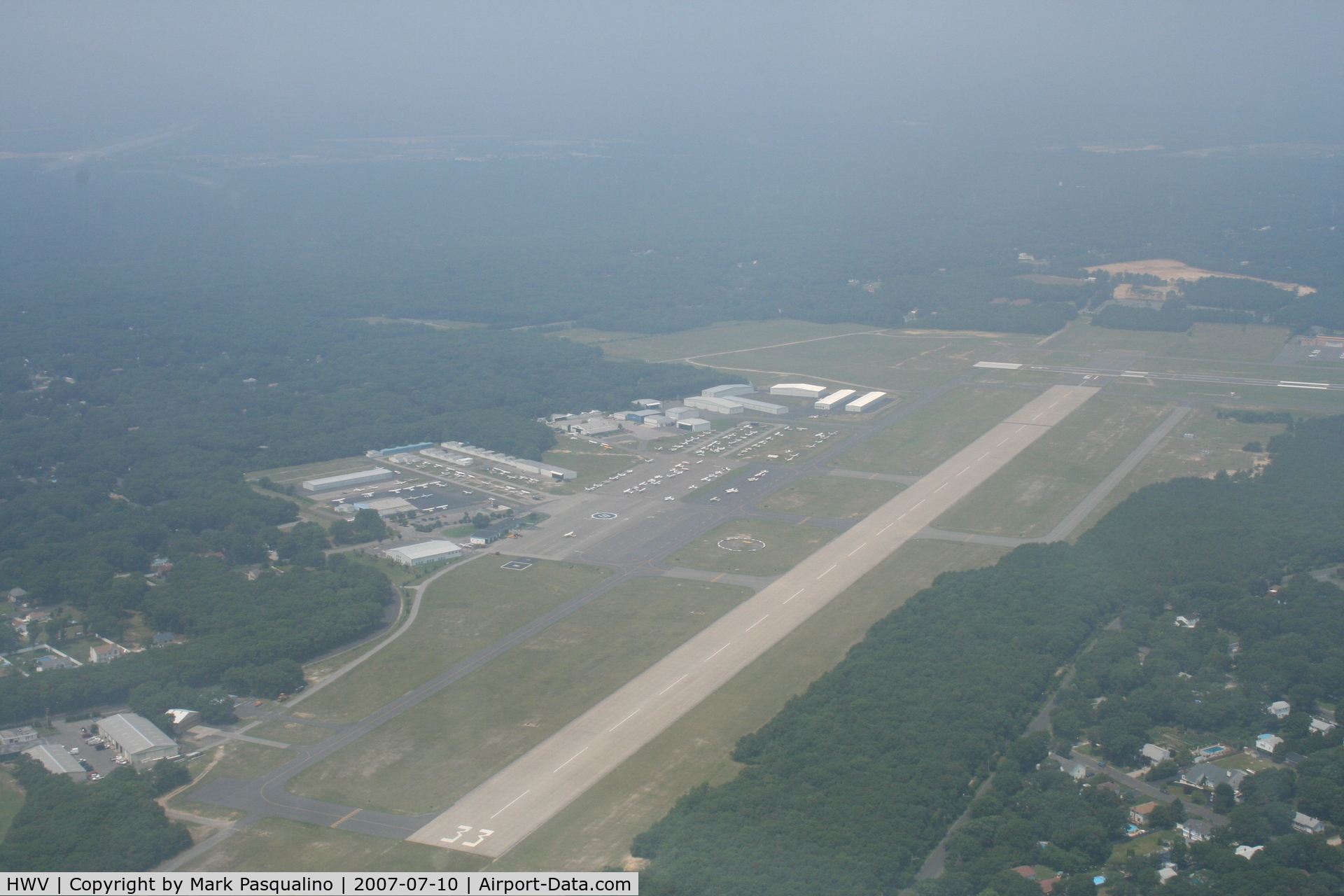 Brookhaven Airport (HWV) - Brookhaven