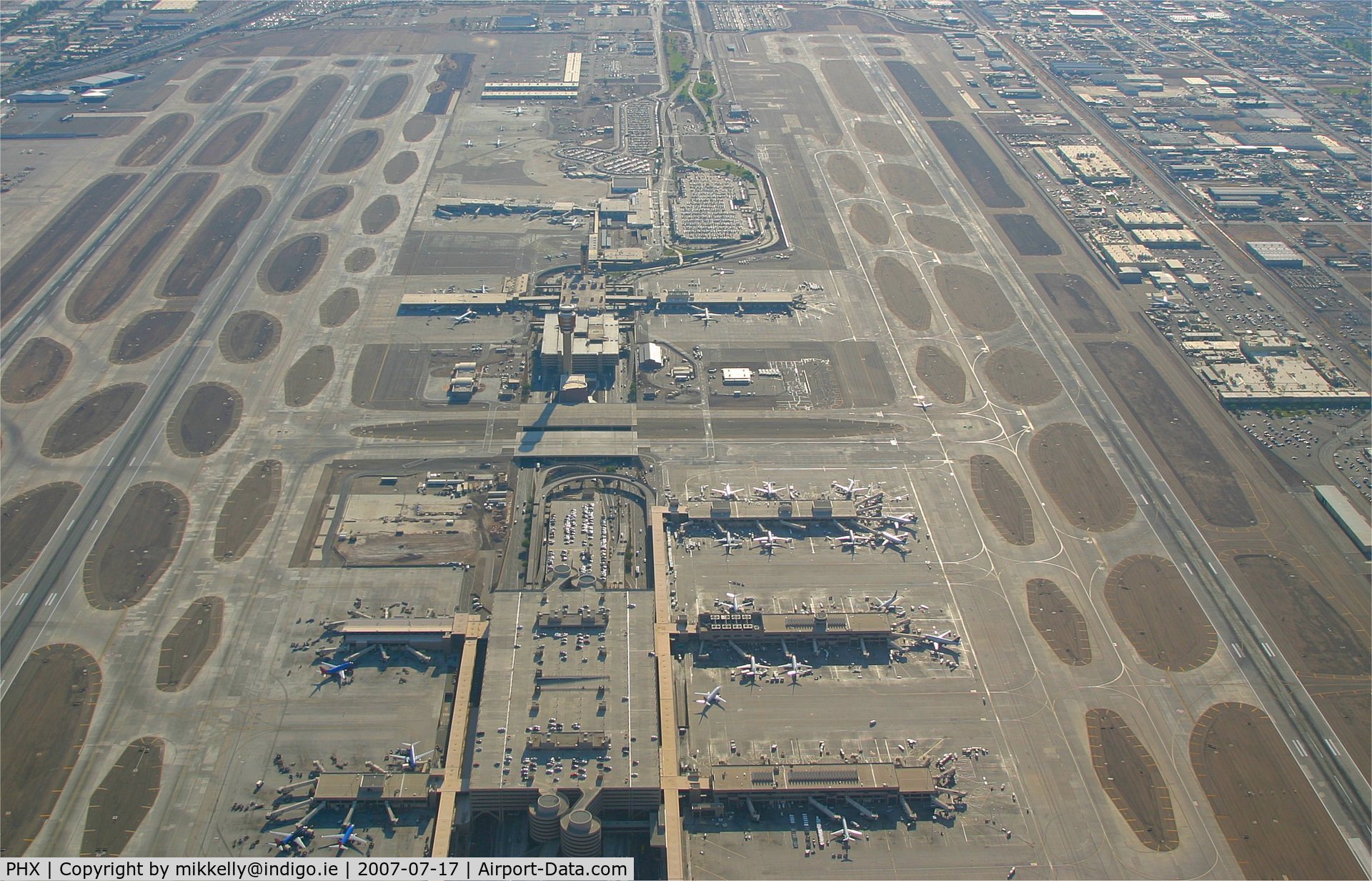 Phoenix Sky Harbor International Airport (PHX) - A view of Phoenix Sky Harbour looking towards the West