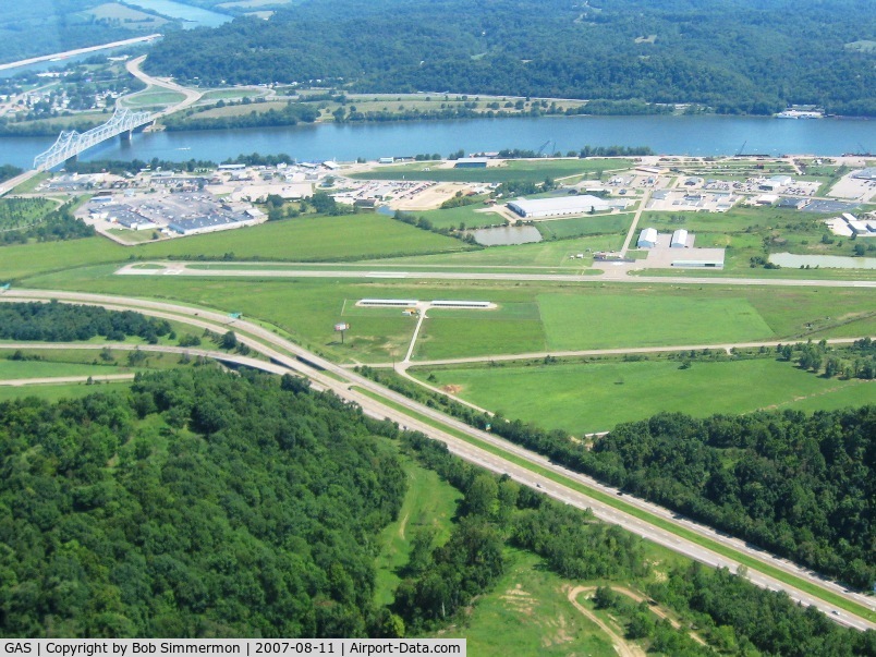 Gallia-meigs Regional Airport (GAS) - View from mid-field downwind (23).