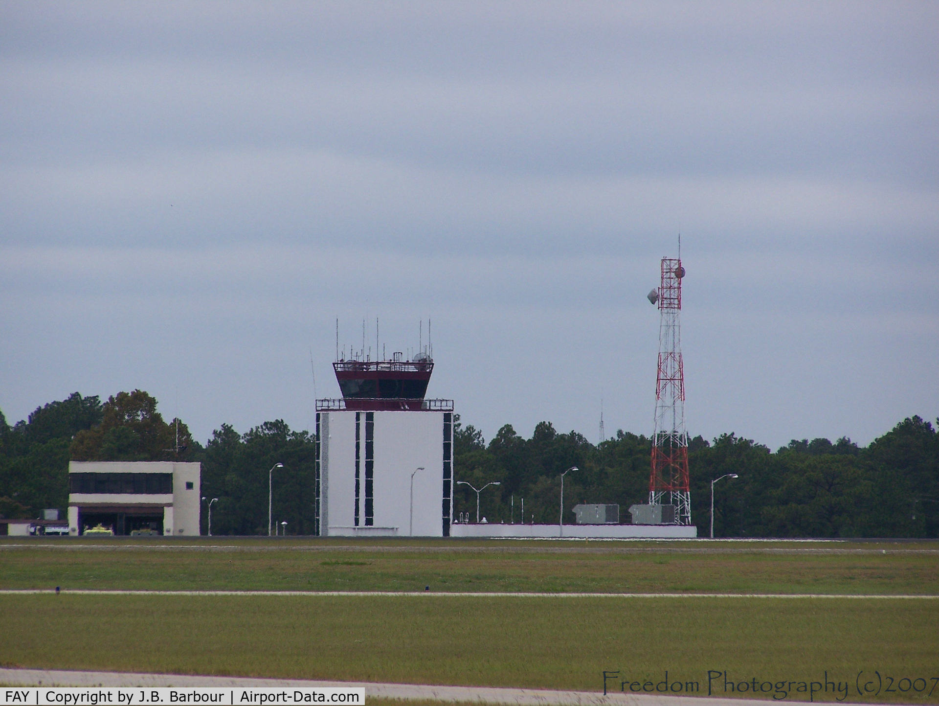 Fayetteville Rgnl/grannis Field Airport (FAY) - A nice regional location