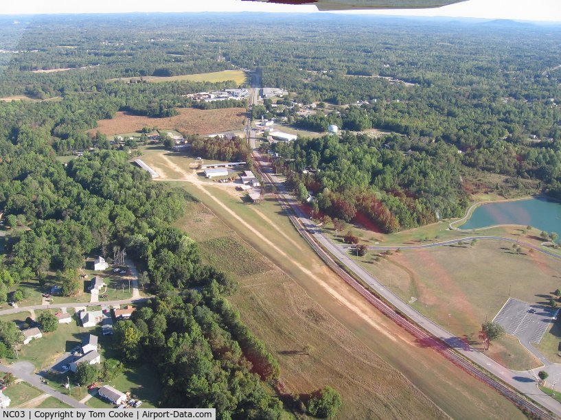 Darr Field Airport (NC03) - looking south