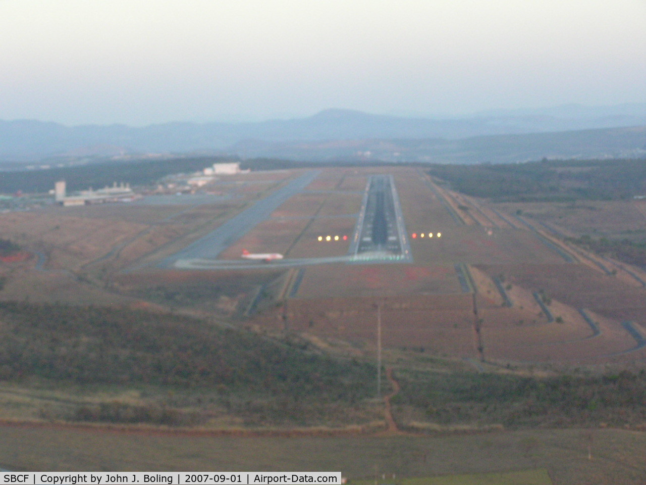 Tancredo Neves International Airport, Belo Horizonte, Minas Gerais Brazil (SBCF) - Short final to Belo Horizonte (CNF) from the front office of B767-300ER reg N279AN.