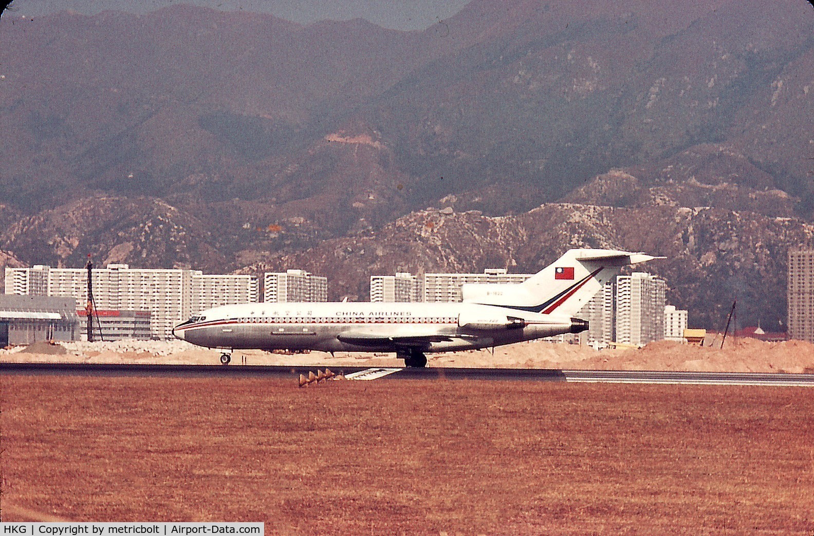Hong Kong International Airport, Hong Kong Hong Kong (HKG) - China Airlines B727 taxiing to the terminal in HKG Kai Tak after arrival from TPE,Jan.1970