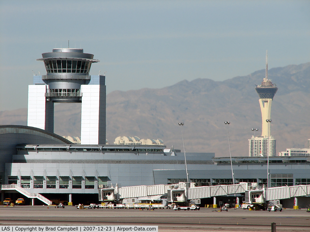Mc Carran International Airport (LAS) - 2 Towers