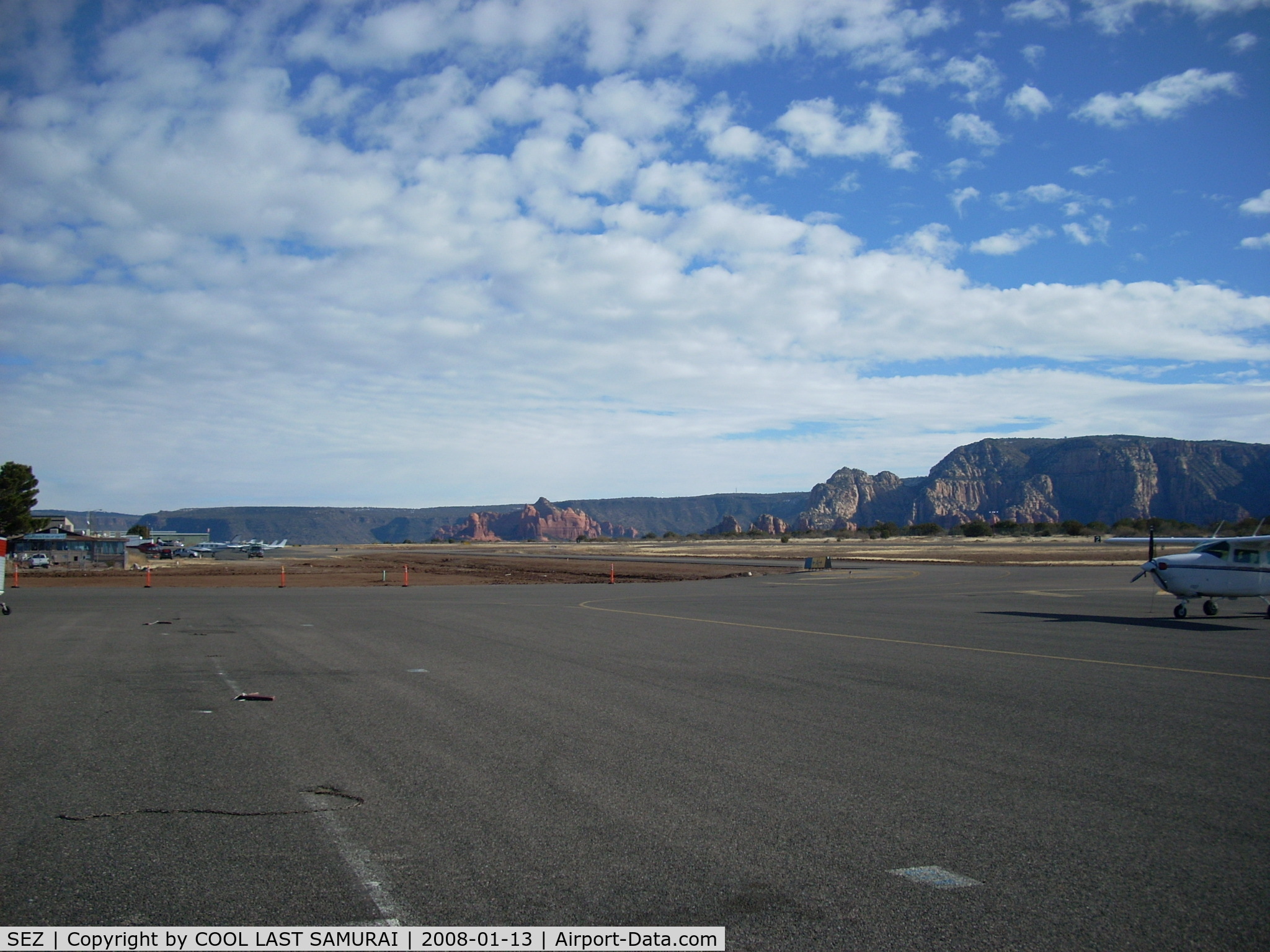 Sedona Airport (SEZ) - SEZ Ramp, Taxiway, and Runway