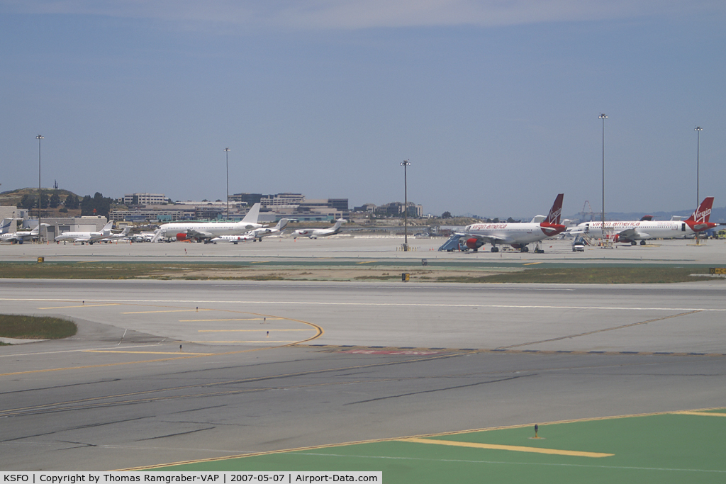 San Francisco International Airport (SFO) - airport overview SFO