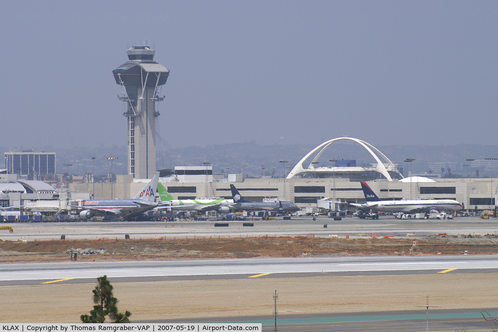 Los Angeles International Airport (LAX) - airport overview LAX