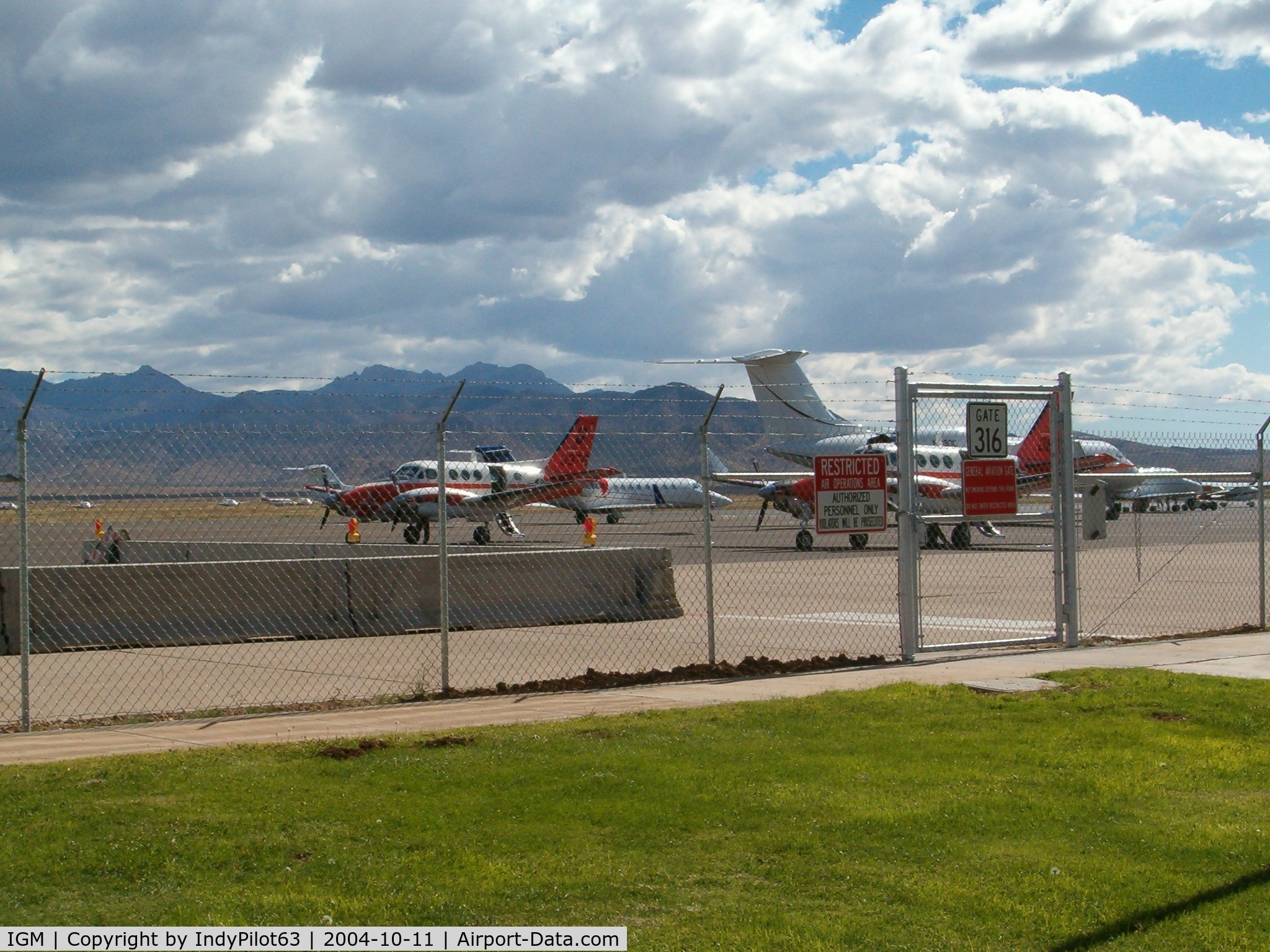 Kingman Airport (IGM) - Kingman's tarmac...this is about as close as I could get...