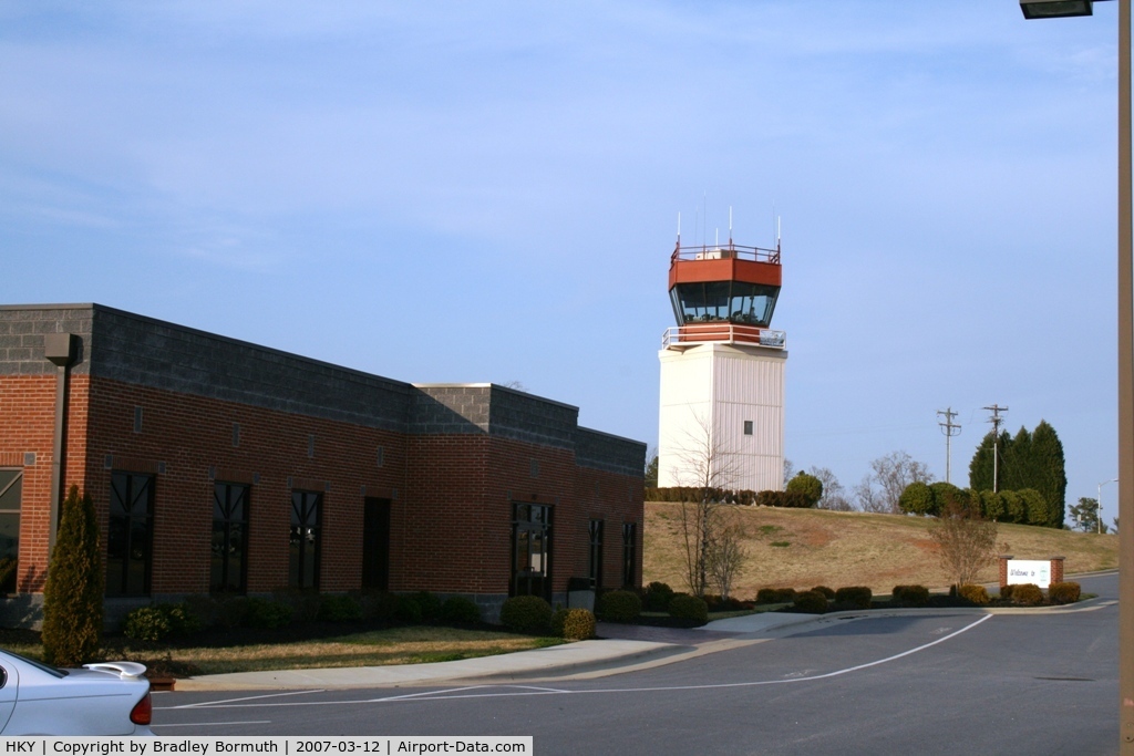 Hickory Regional Airport (HKY) - A view of the FBO (Profile Aviation) and the control tower.  The picture was taken from the parking lot in front of the old terminal building.
