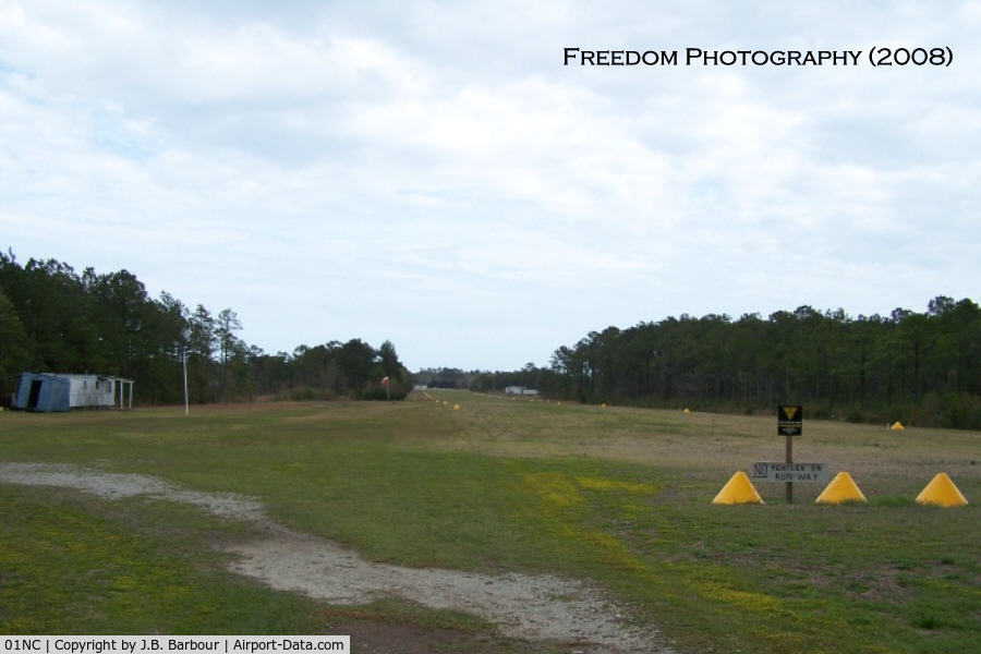 Topsail Airpark Airport (01NC) - N/A