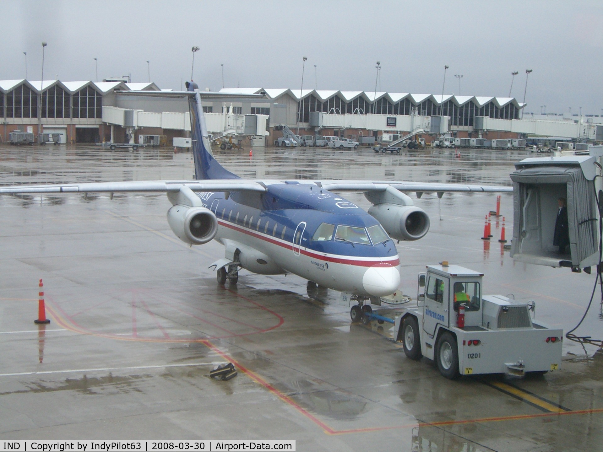 Indianapolis International Airport (IND) - Midwest Connect Dornier 328