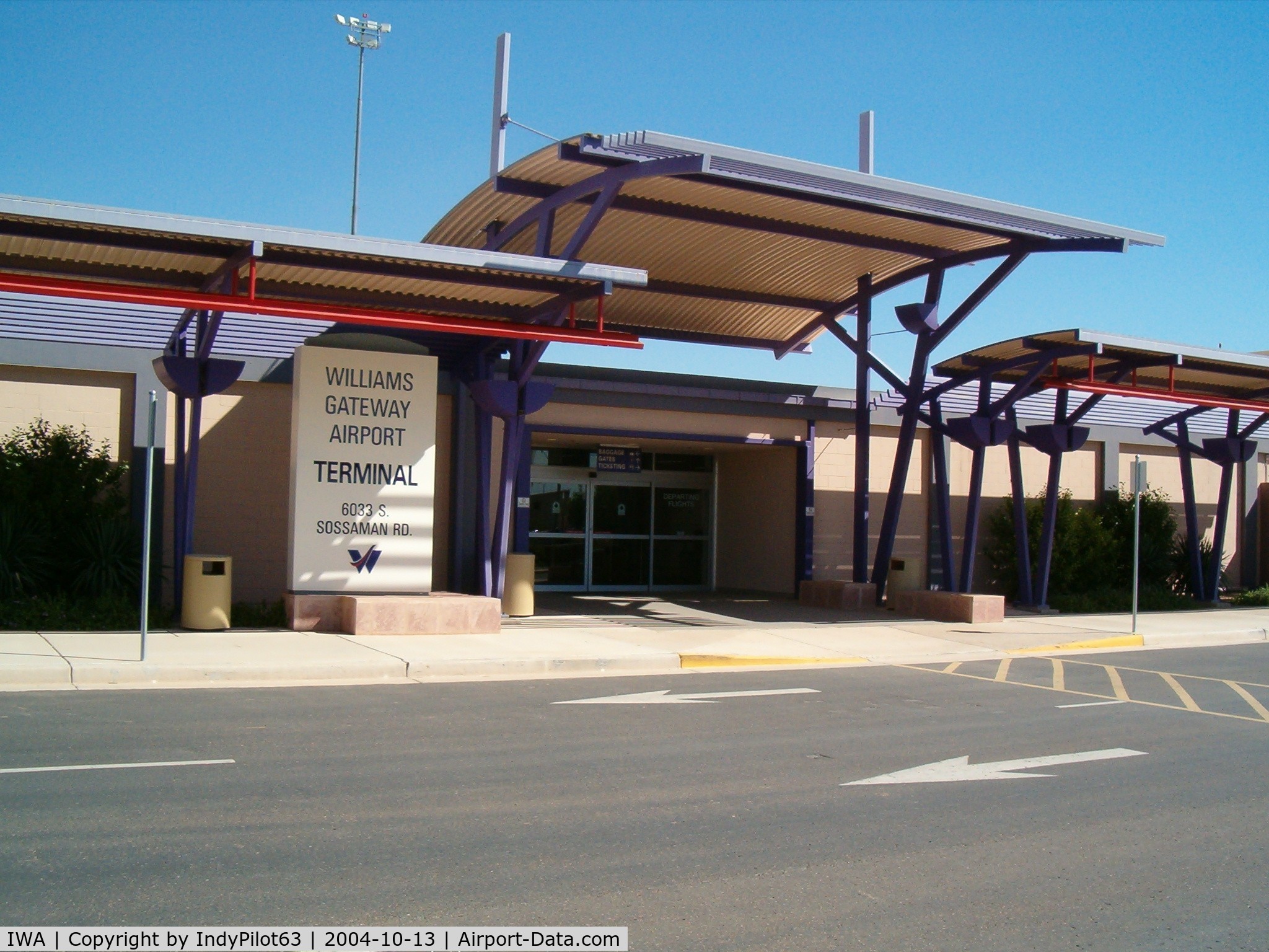 Phoenix-mesa Gateway Airport (IWA) - The nice new terminal building. At this shooting in 2004, it was empty.
