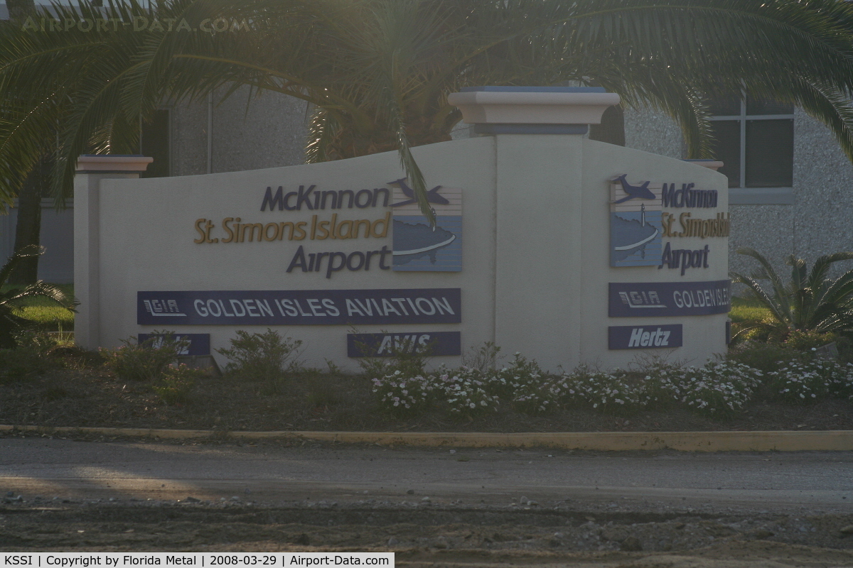 Malcolm Mc Kinnon Airport (SSI) - Malcom McKinnon