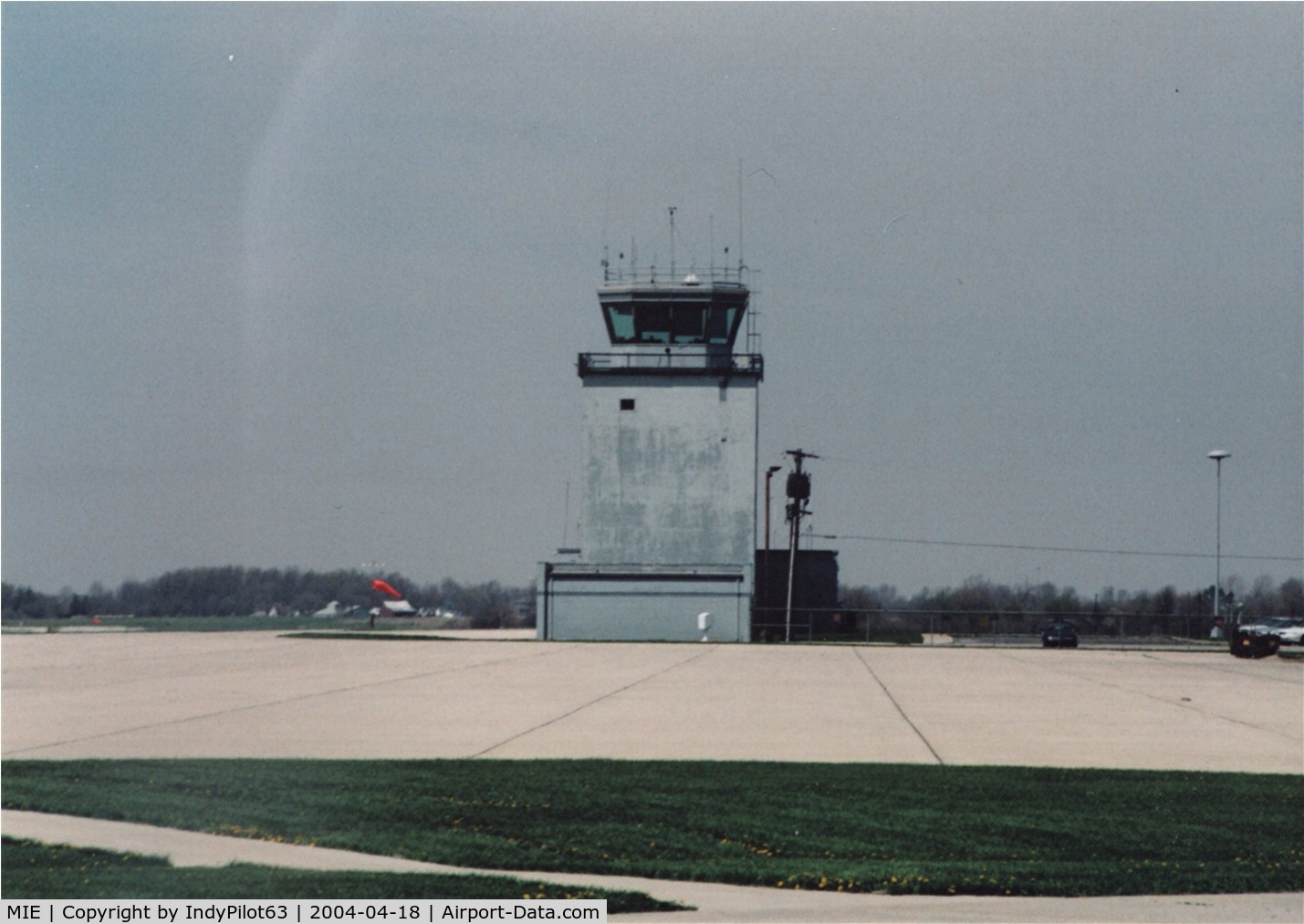 Delaware County Regional Airport (MIE) - Tower