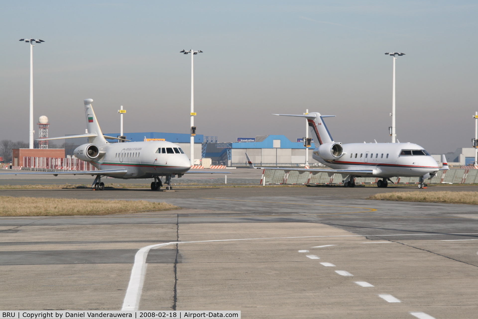 Brussels Airport, Brussels / Zaventem   Belgium (BRU) - left:  LZ-001  right:  C-GAWH