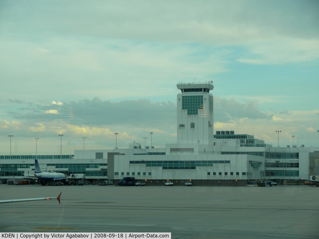 Denver International Airport (DEN) - Ground tower