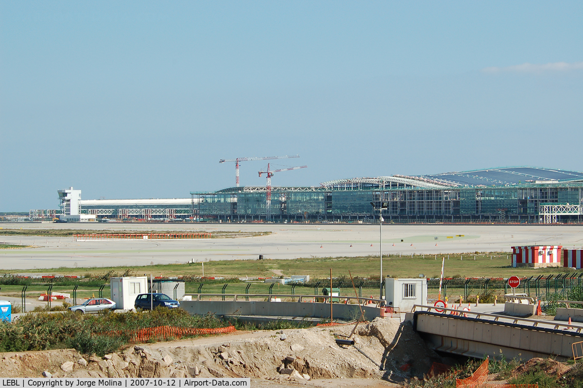 Barcelona International Airport, Barcelona Spain (LEBL) - New terminal...