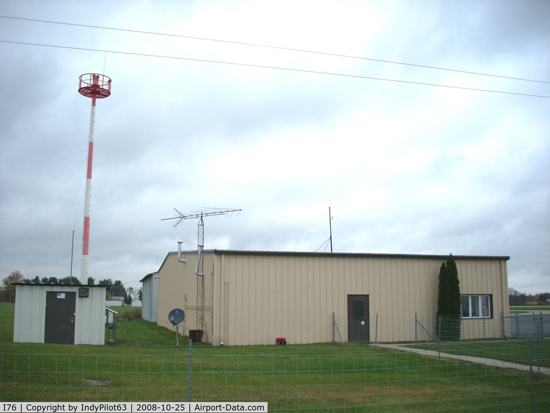 Peru Municipal Airport (I76) - FBO building