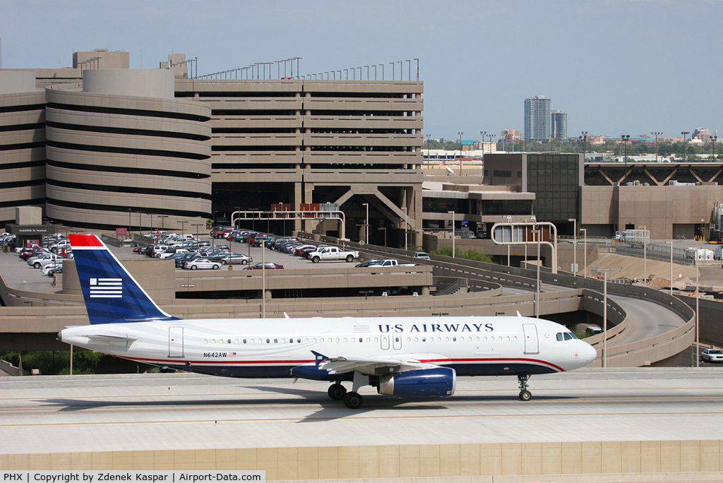 Phoenix Sky Harbor International Airport (PHX) - Sky Harbor Bridge