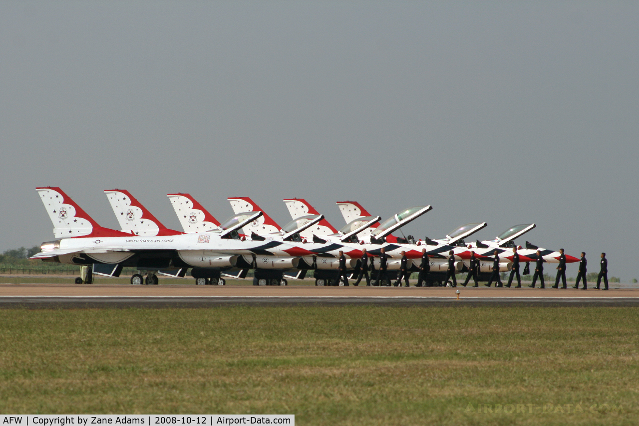 Fort Worth Alliance Airport (AFW) - USAF Thunderbirds ground crew show.