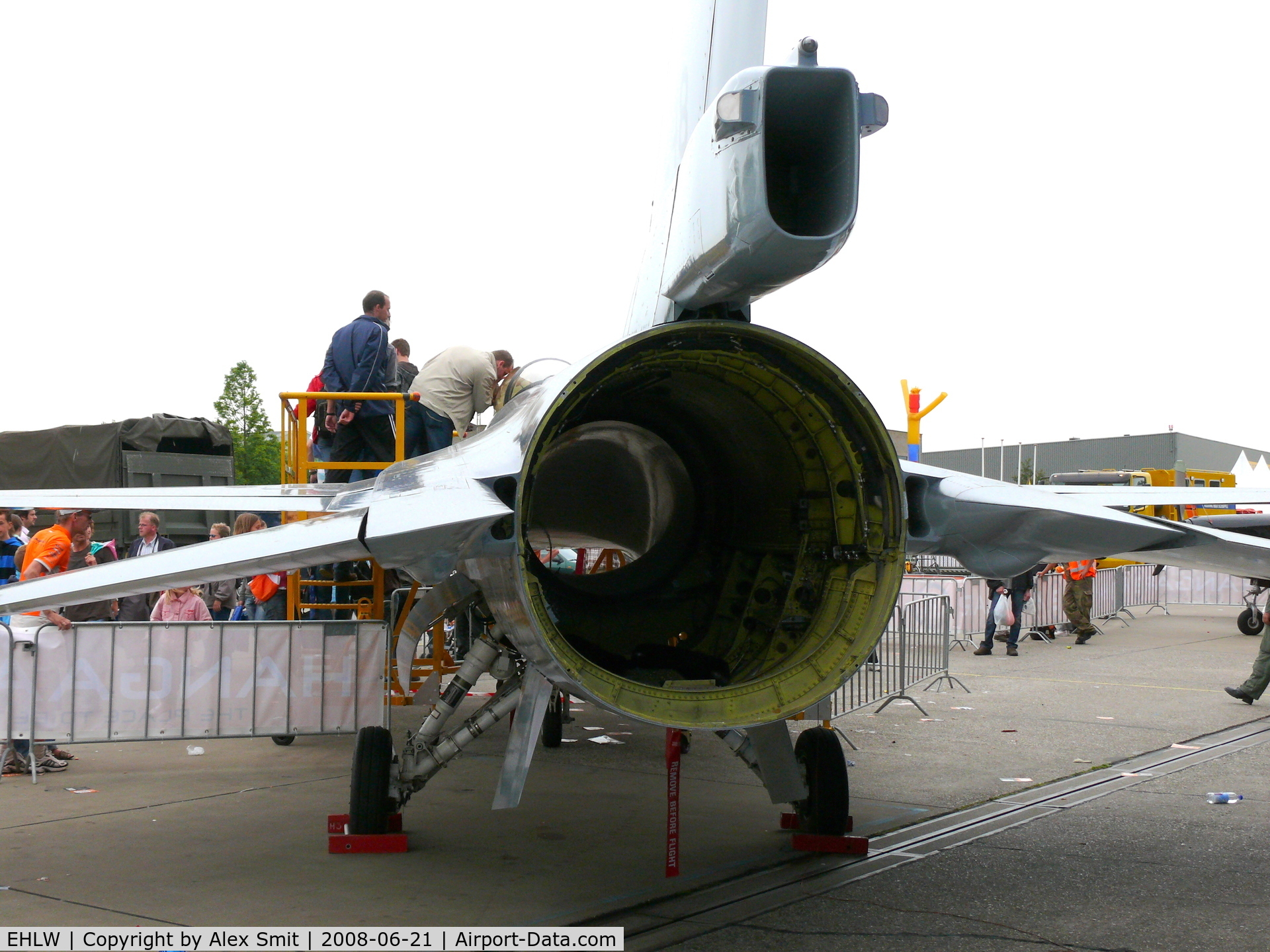 Leeuwarden Air Base Airport, Leeuwarden Netherlands (EHLW) - Standing in line for some staring into the cockpit of an F-16 that will never fly again..... 