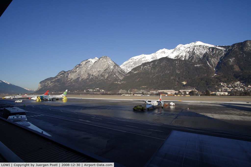 Innsbruck Airport, Innsbruck Austria (LOWI) - Flughafen Innsbruck