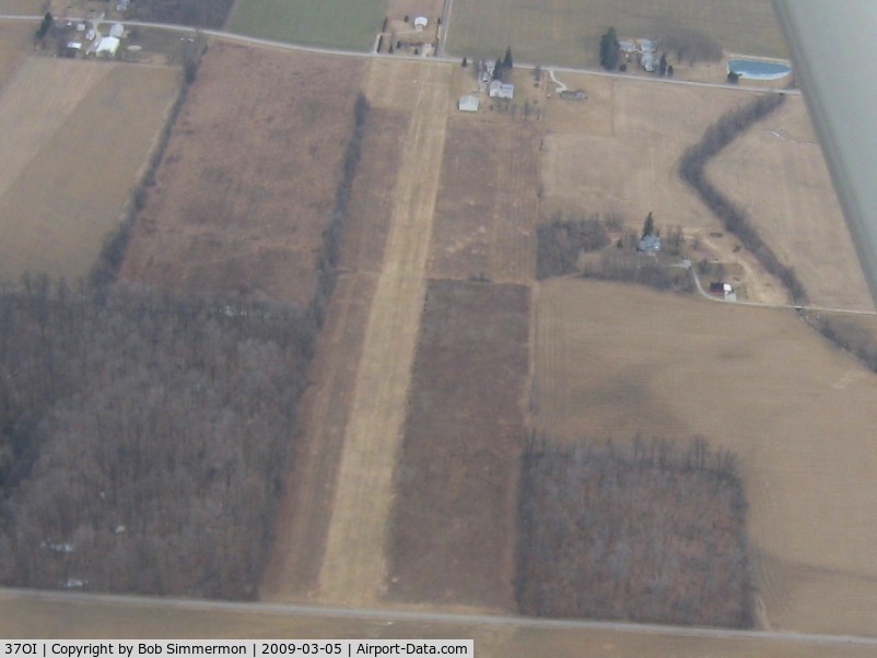 Cole Airfield Airport (37OI) - Looking north from 3500'