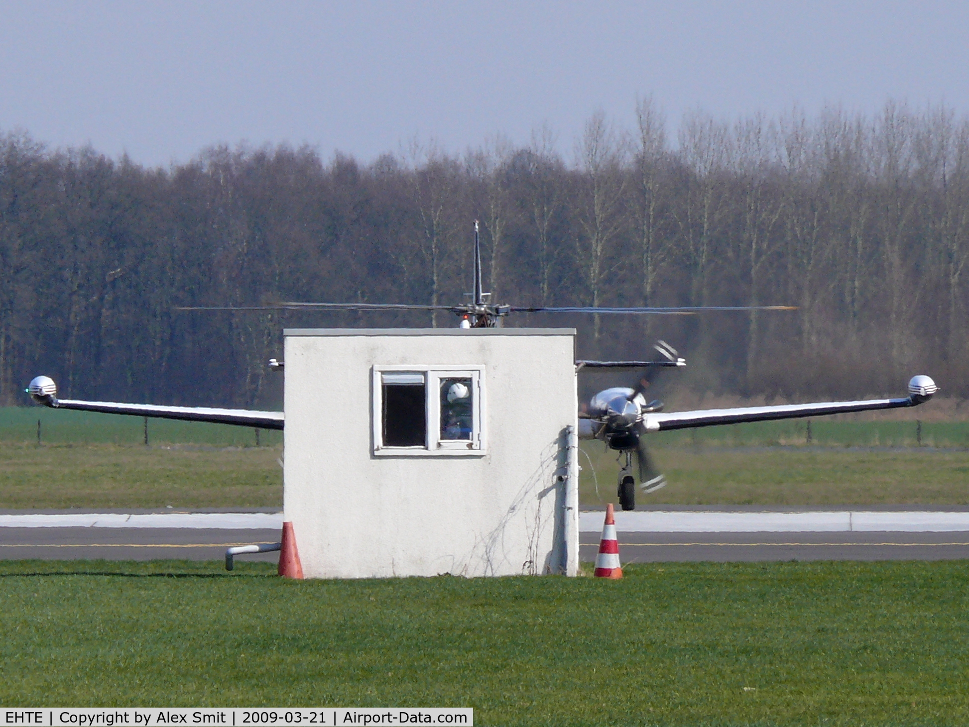 Teuge International Airport, Deventer Netherlands (EHTE) - Flying doghouse at Teuge Airport, notice the asymmetric propulsion on the wing and rooftop....... ;-)