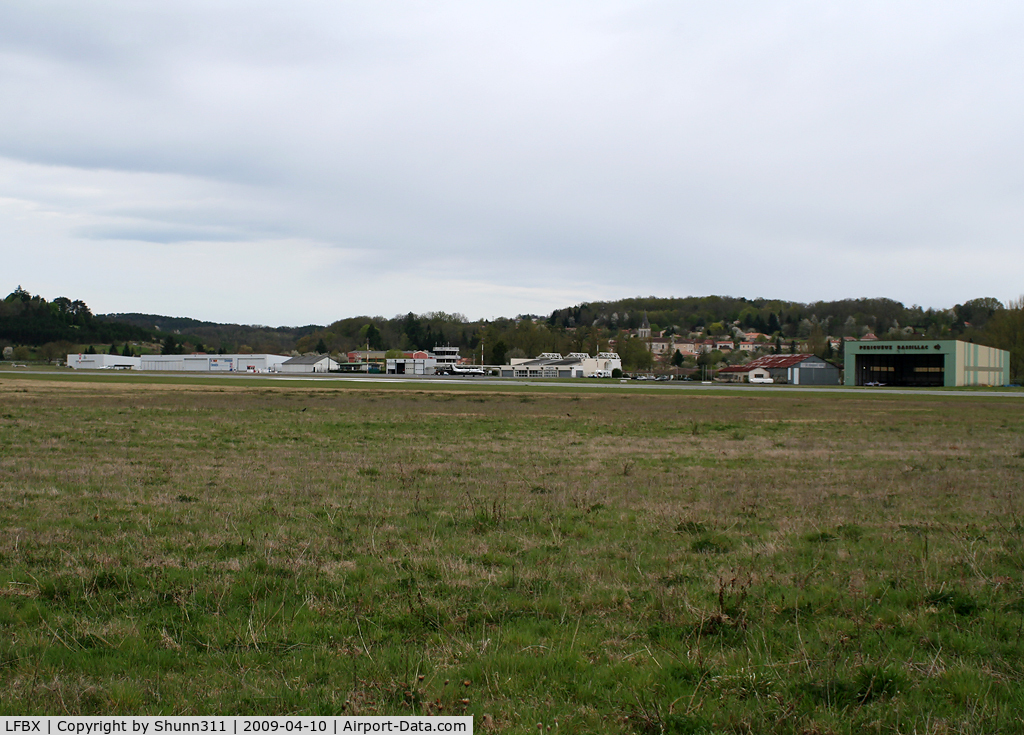 Périgueux Airport, Bassillac Airport France (LFBX) - Overview of this small airport...