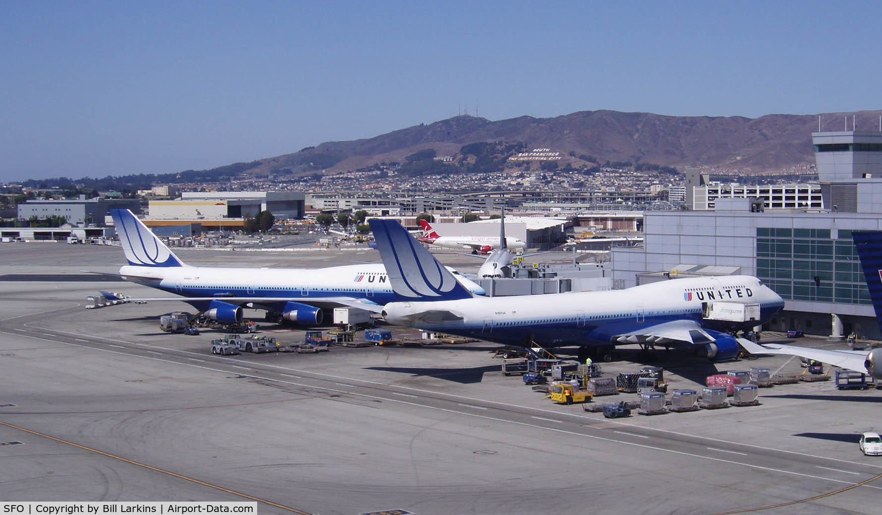 San Francisco International Airport (SFO) - United Air Lines