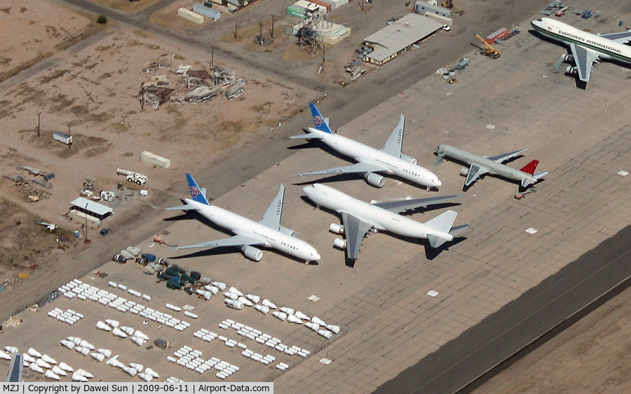 Pinal Airpark Airport (MZJ) - China Southern Airlines 777F