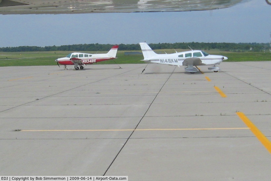 Bellefontaine Regional Airport (EDJ) - Aircraft on the ramp.