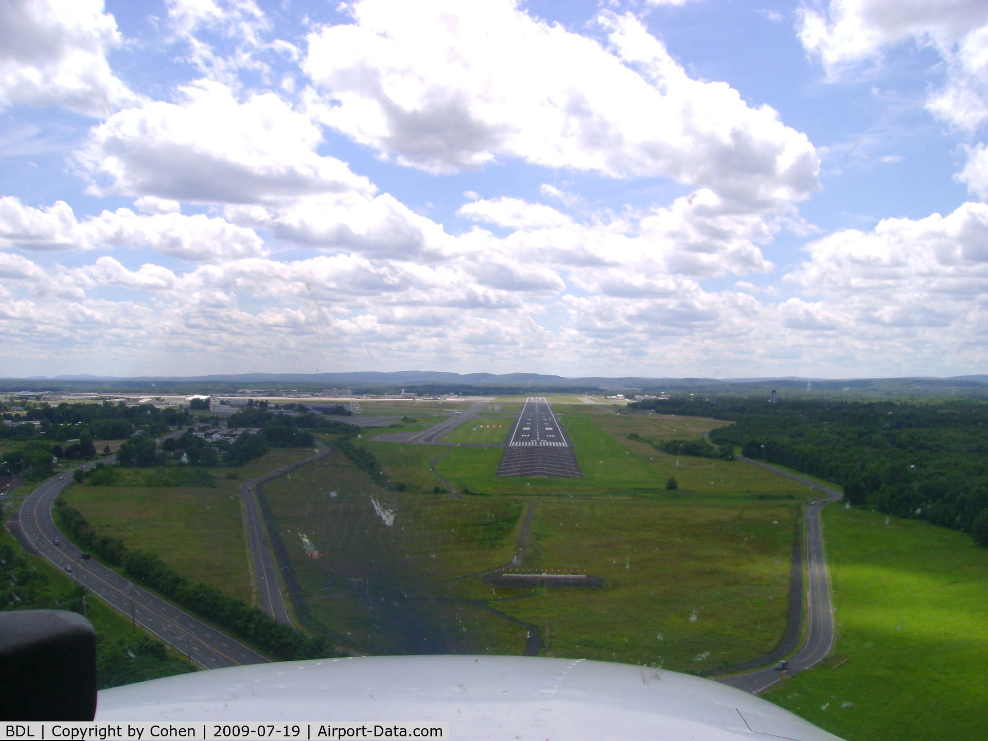 Bradley International Airport (BDL) - On short final runway 24 at Bradley Airport