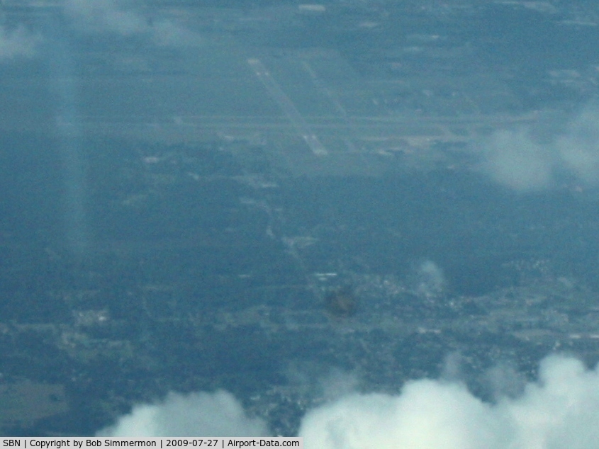 South Bend Airport (SBN) - Looking north through the haze from 10,000'.