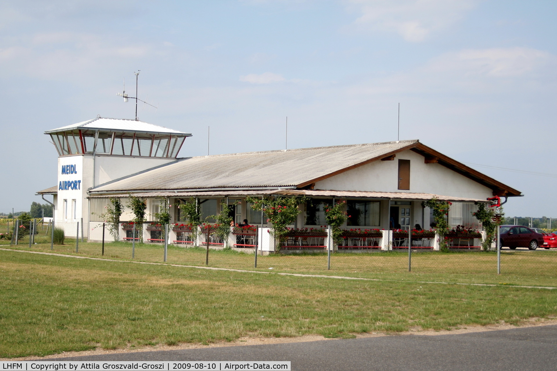 Fert?szentmiklós Airport, Fert?szentmiklós Hungary (LHFM) - Fertöszentmiklos - Meidl Airport / LHFM - Hungary
