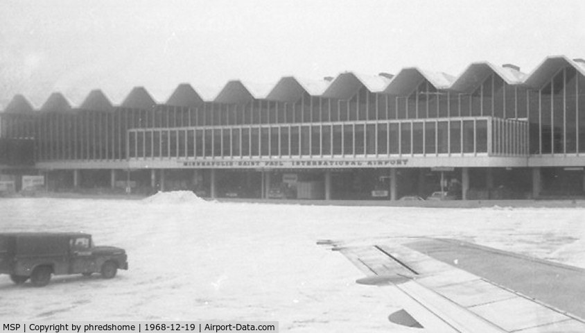 Minneapolis-st Paul Intl/wold-chamberlain Airport (MSP) - an oldie but good times remembered UND