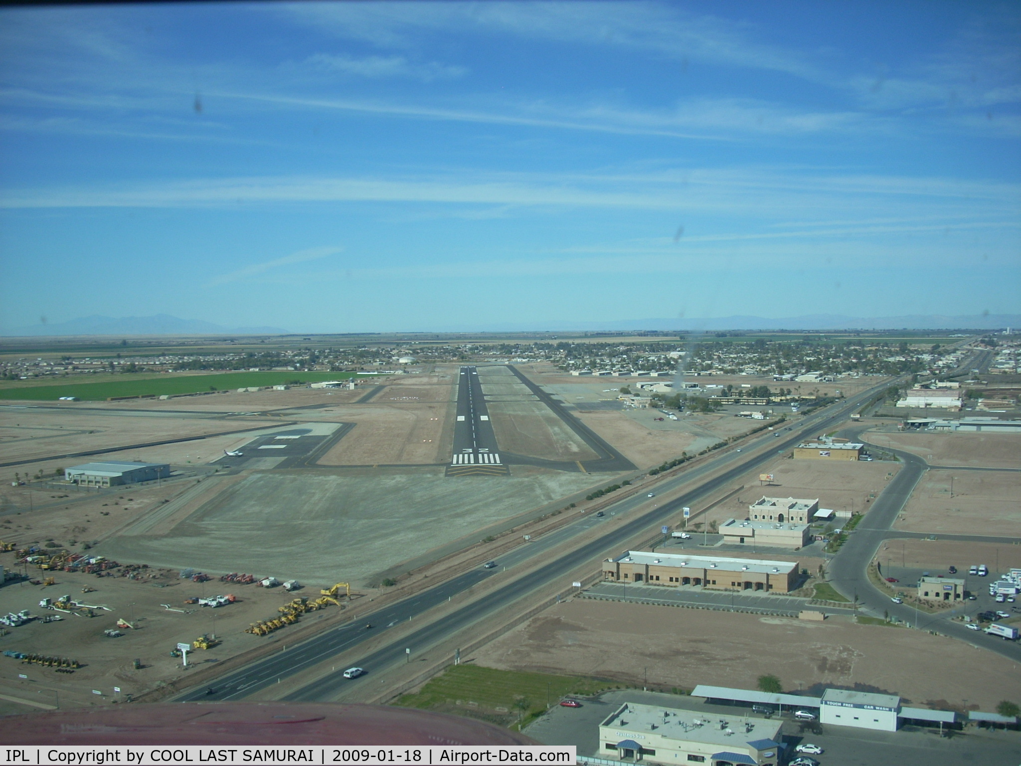 Imperial County Airport (IPL) - Short Final Rwy32