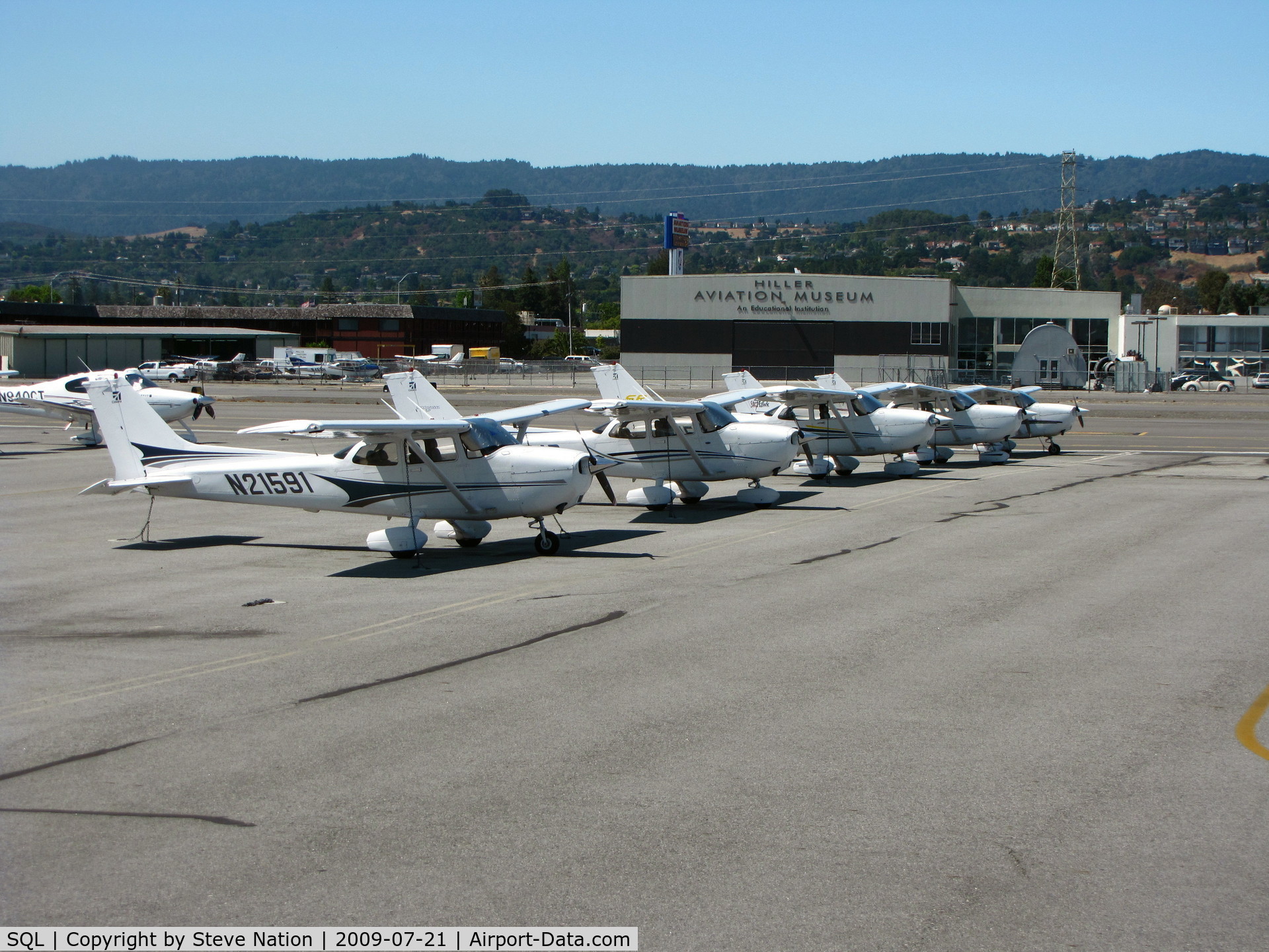 San Carlos Airport (SQL) - A gaggle of Cessnas on the ramp