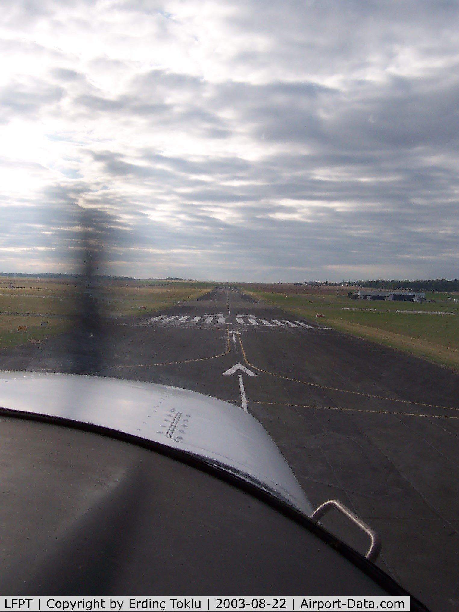 Pontoise Cormeilles-en-Vexin Airport, Pontoise France (LFPT) - Landing on the Rwy 30 a bit just for the numbers