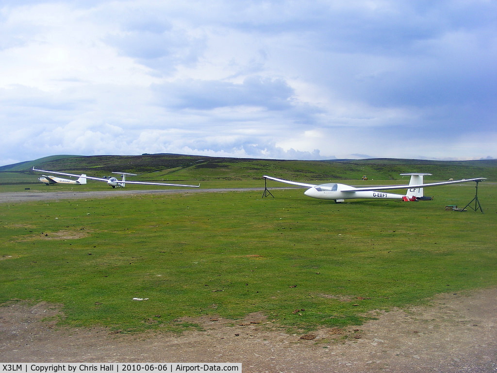 X3LM Airport - The Midland Gliding Club at Long Mynd, Shropshire, UK