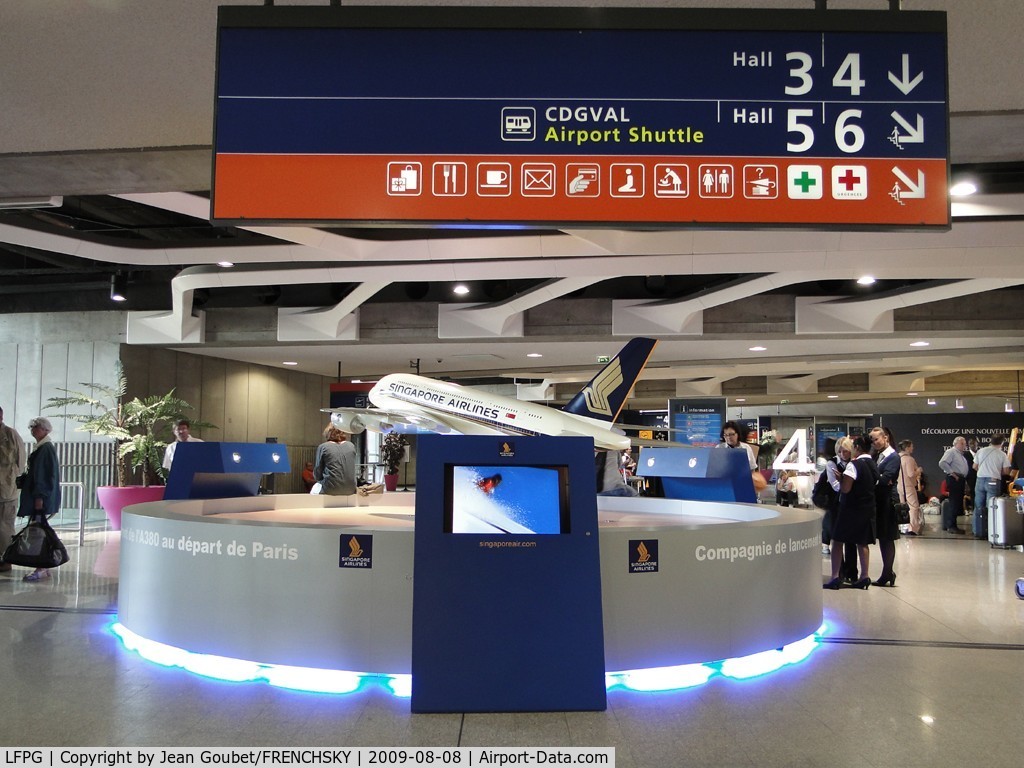 Paris Charles de Gaulle Airport (Roissy Airport), Paris France (LFPG) - Terminal one
departures level