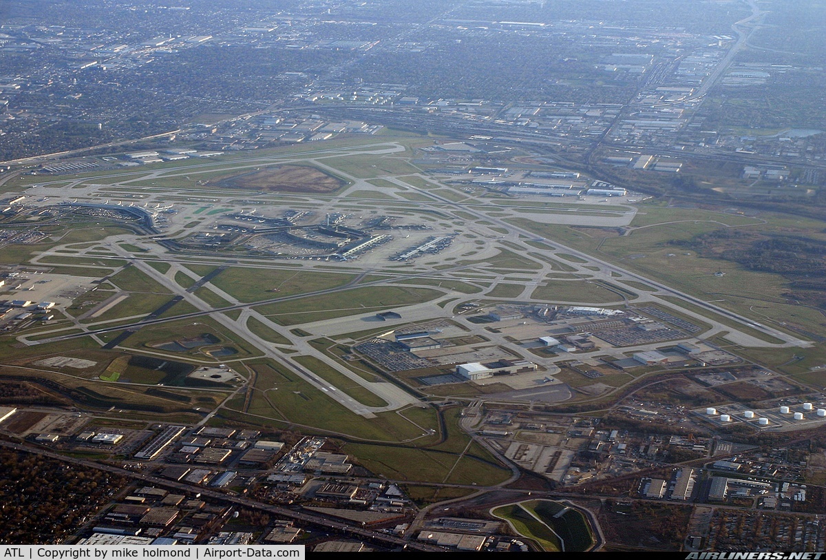 Hartsfield - Jackson Atlanta International Airport (ATL) - atl airport