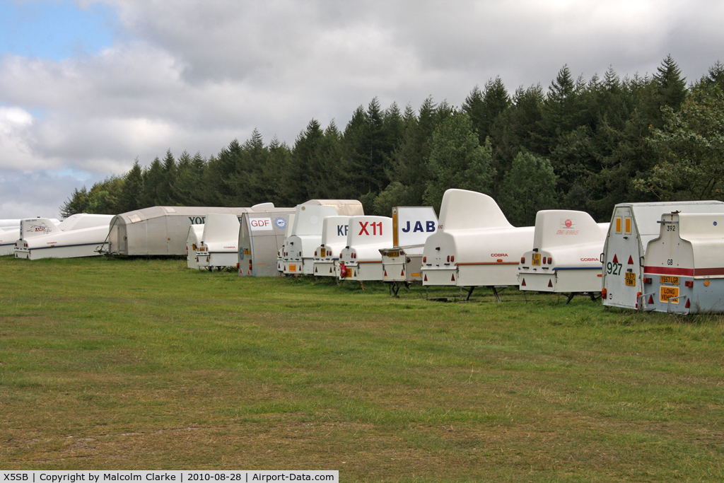 X5SB Airport - Glider trailers at The Yorkshire Gliding Club, Sutton Bank, UK.