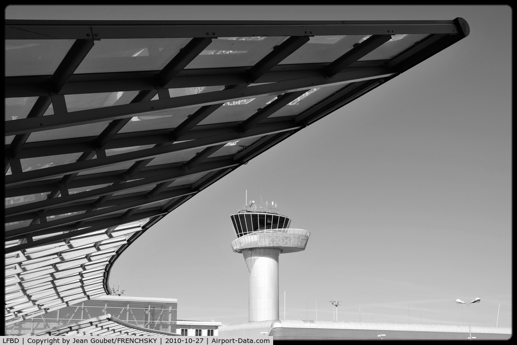 Bordeaux Airport, Merignac Airport France (LFBD) - hall A and tower