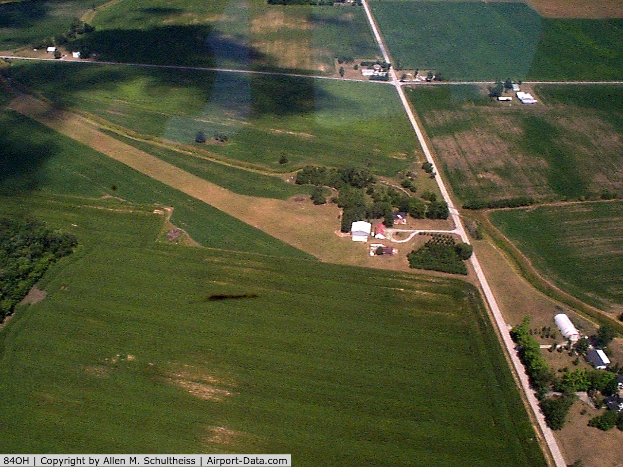 Hanshell Flying Apple Airport (84OH) - Looking West